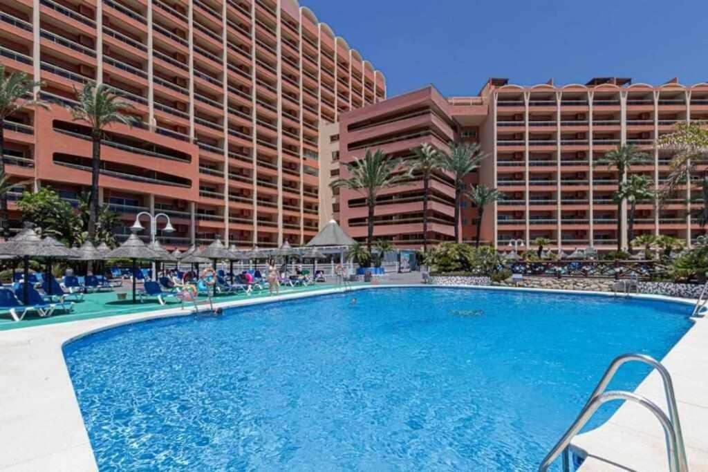 797 Holiday Rentals- Apartamento En Hotel Sunset Beach Frente Al Mar Бенальмадена Экстерьер фото