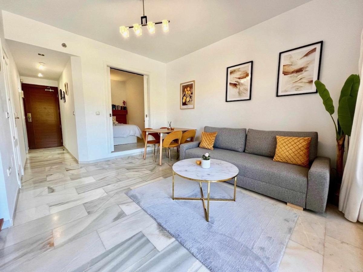 797 Holiday Rentals- Apartamento En Hotel Sunset Beach Frente Al Mar Бенальмадена Экстерьер фото