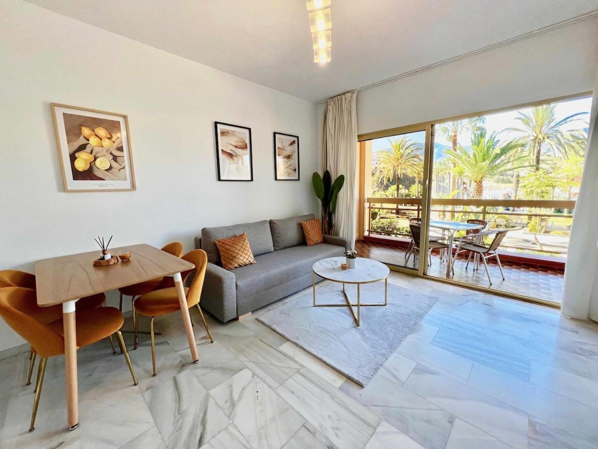 797 Holiday Rentals- Apartamento En Hotel Sunset Beach Frente Al Mar Бенальмадена Экстерьер фото