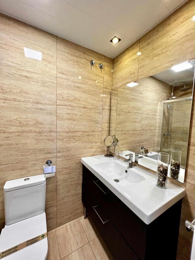 797 Holiday Rentals- Apartamento En Hotel Sunset Beach Frente Al Mar Бенальмадена Экстерьер фото