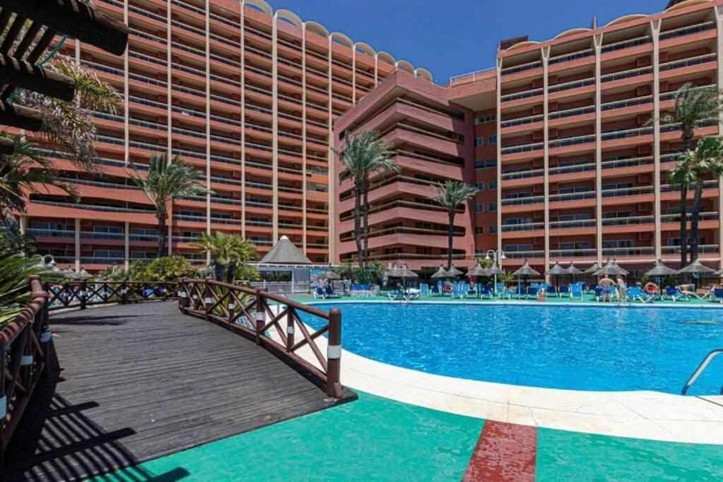 797 Holiday Rentals- Apartamento En Hotel Sunset Beach Frente Al Mar Бенальмадена Экстерьер фото