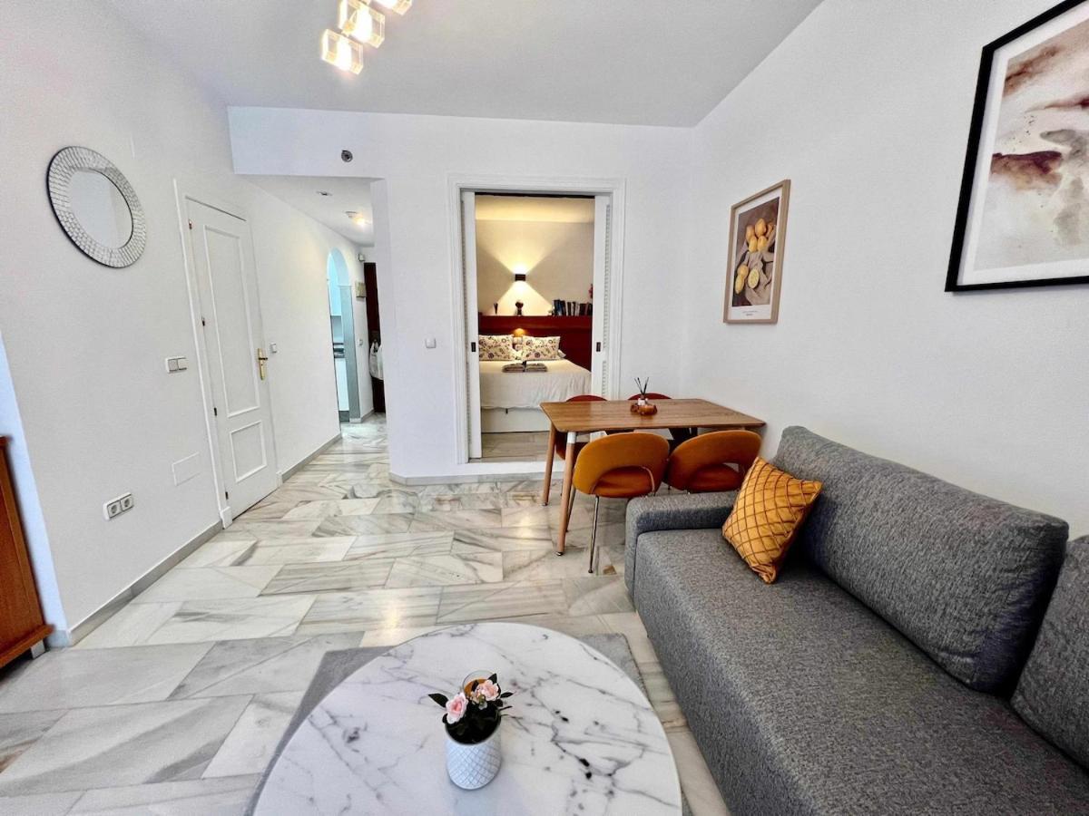 797 Holiday Rentals- Apartamento En Hotel Sunset Beach Frente Al Mar Бенальмадена Экстерьер фото